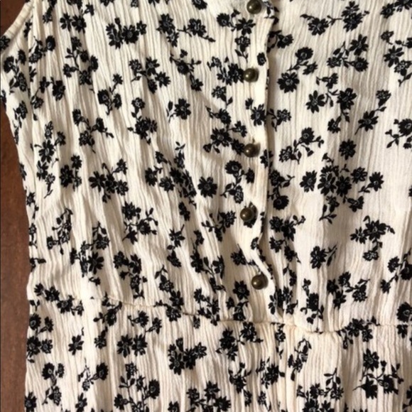 Floral dress - Picture 2 of 5